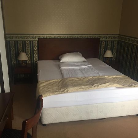 Chateau Montagne Hotel Troyan โตรยัน ภายนอก รูปภาพ