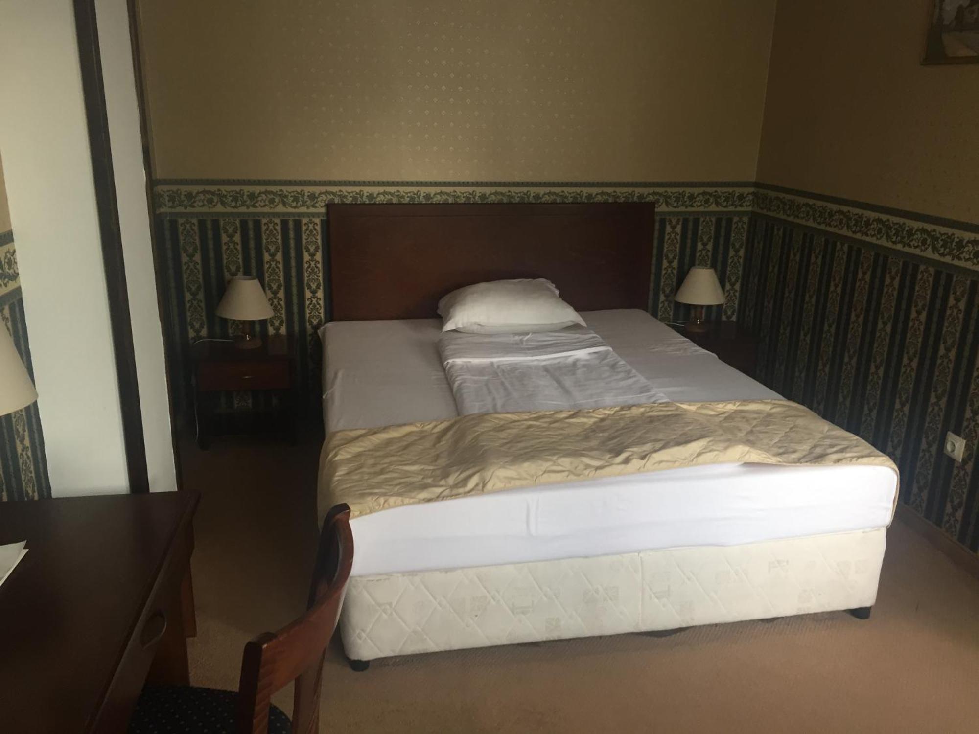 Chateau Montagne Hotel Troyan โตรยัน ภายนอก รูปภาพ